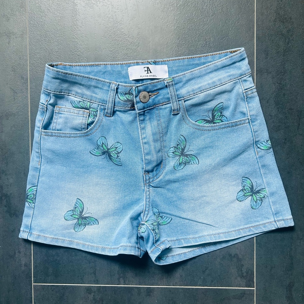 Blue Butterfly Print Women's Shorts